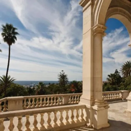 Casa Rosa Lucia Con Parcheggio アパート サンレモ