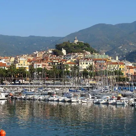 Casa Rosa Lucia Con Parcheggio アパート *