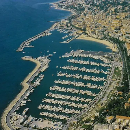 Casa Rosa Lucia Con Parcheggio アパート *