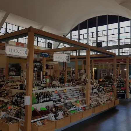 Casa Rosa Lucia Con Parcheggio * サンレモ