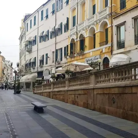 Casa Rosa Lucia Con Parcheggio Apartmán Sanremo